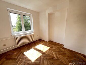 Nabízíme Vám k prodeji rodinný dům 5+kk se zahradou, garáží,
