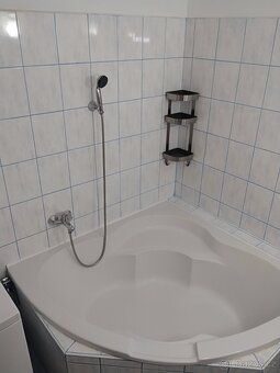 For sale 4+1 apartment of 80 m² with loggia in private ownership.