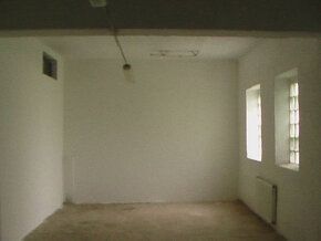 Rent heated space of 34 m². 10 km from D3 highway, 15 km from Tábor city