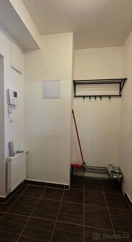Nabízíme pronájem bytu 1+kk o velikosti 38 m² v Praze 9 - Le