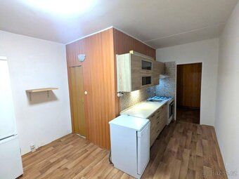 Nabízíme k pronájmu byt o dispozici 3+1 a výměrou 68 m2 v pa