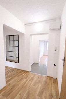 Nabízíme k pronájmu hezký byt o dispozici 4+1 s lodžií a vým