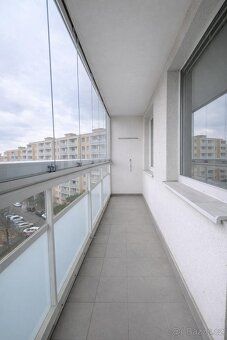 Nabízíme k pronájmu hezký byt o dispozici 4+1 s lodžií a vým