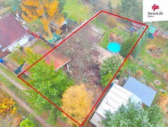 We offer for sale a nice garden cottage approx.