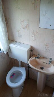 SKLAD v ŽEBRÁKU rozměr 3,7m x 11,5m, dvě uzavíratelné ložnic