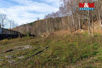 Exkluzivně nabízíme k prodeji stavební pozemek o výměře 1885