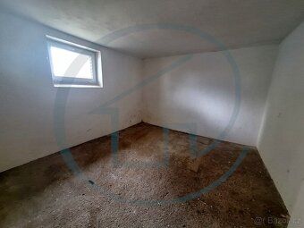 I am offering for sale a spacious and sunny apartment of 3+1 layout, size 70 sqm, located in a…