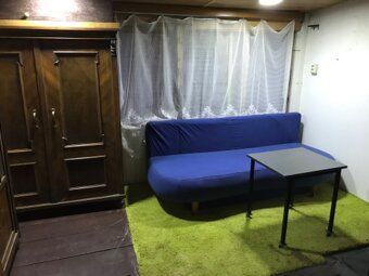 Pronajmu domek o výměře 25 m2, se zahradou 270 m2. Domek má 