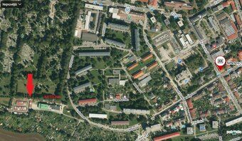 Pronájem prostorné zděné garáže/skladu o velkosti 21 m2, v l