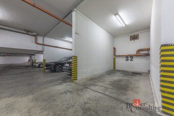Sale of modern 3-room apartment (139m2) with two terraces, parking space and cellar in Prague's Stodůlky district