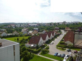 Pronájem bytu 1+1 (33 m2) s balkonem, nachází se ve 4. patře