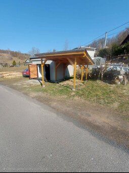 Sell Garage plus shed on own land. Internal dimensions of garage 3.4m x 5.1m. Bělá u Turnova