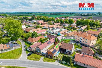 Nabízíme k prodeji rodinný dům v žádané lokalitě Bobnice u N