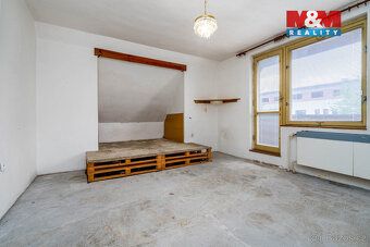 Nabízíme ke koupi samostatně stojící rodinný dům o dispozici