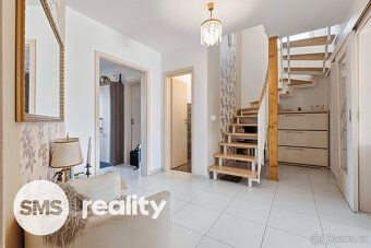 Family house 4+kk with garden, pool and garage – Ratíškovice
