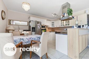 Family house 4+kk with garden, pool and garage – Ratíškovice
