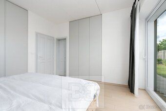 Ref #N09215 Looking for a high-quality family house in a unique location