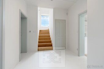 Ref #N09215 Looking for a high-quality family house in a unique location