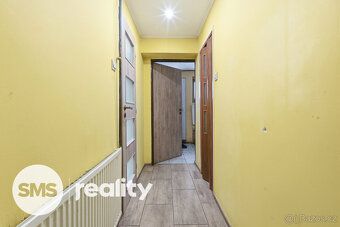 We offer for sale a family house in the quiet village of Záhlinice, local part of Hulín, ideal…