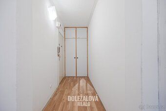 Ev.č. 00876 Nabízím k pronájmu byt o dispozici 2+1 o podlaho