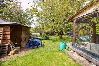 We offer for sale a two-story family house with partial furnishings, located in a quiet area…