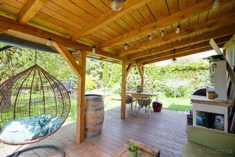 We offer for sale a two-story family house with partial furnishings, located in a quiet area…