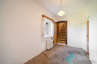 Exclusively on behalf of the owner we offer for sale a family house in the picturesque village…