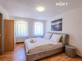 Looking for a great investment opportunity or even spacious family home where the whole family…