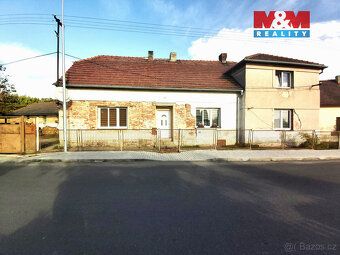 Nabízíme k prodeji samostatně stojící rodinný dům v klidné č