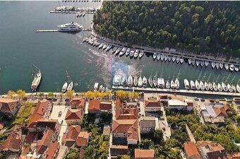 Nabízíme k prodeji komerční prostory typu Apartmány v obci S