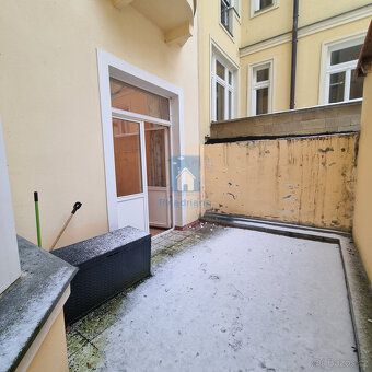 Nabízíme k prodeji výjimečný byt - ateliér o dispozici 2 + k