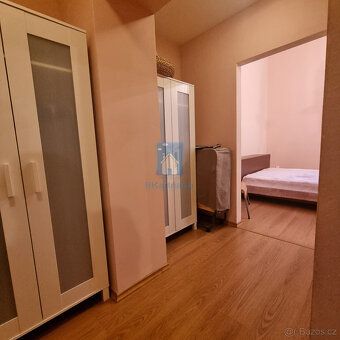 Nabízíme k prodeji výjimečný byt - ateliér o dispozici 2 + k