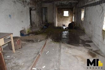 Nabízíme k prodeji komerční prostory v části obce Jiřice u M