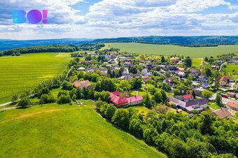 Ve výhradním zastoupení majitele nabízíme k prodeji jednu až