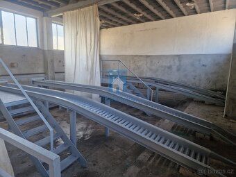 Nabízíme k prodeji dobře udržovanou garáž o velikosti 14 m2 