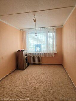 Nabízíme k pronájmu prostorný byt 4 + 1 v atraktivní lokalit