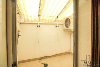 Hledáte něco speciálního jen 50 m.od moře s krytým parkovací