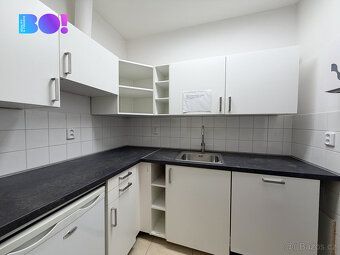 Nabízíme k pronájmu dva sousední kancelářské prostory 6.04B 