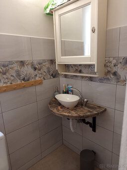 Nabízíme Vám k pronájmu Modrý apartmán K Lanovce o dispozici