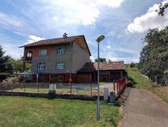 Prodej domu s pozemkem k rekonstrukci. Pozemek 700m², Vlacho