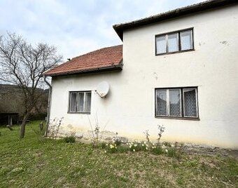 Prodej domu s pozemkem k rekonstrukci. Pozemek 700m², Vlacho
