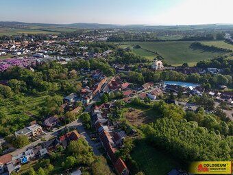 Ev.č. E3433B002 Exkluzivně nabízíme k prodeji pozemek v klid