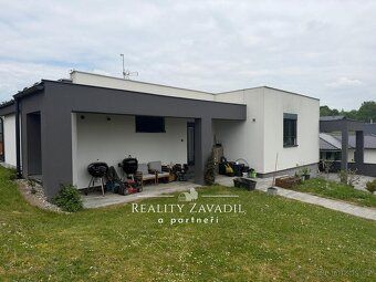 Ev.č. 01065 Nabízíme k prodeji moderně zařízený dům s nadsta