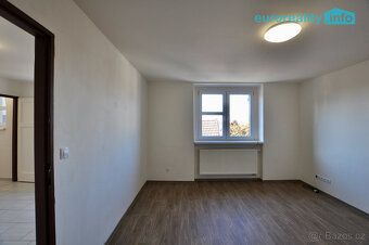 Prodej družstevního bytu 3+1 ve 2.NP malého bytového domu z 