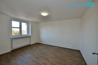 Prodej družstevního bytu 3+1 ve 2.NP malého bytového domu z 