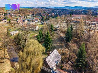 Klidné bydlení, příjemný výhled do zámecké zahrady, jarní sn