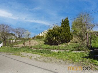 Nabízím k prodeji stavební pozemek o výměře 631 m² v obci Mě