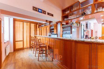 Ev.č. 00606 Nabízíme k prodeji zavedený hotel s restaurací v