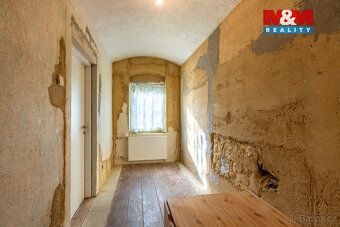 Nabízíme rodinný dům v Jesenici u Rakovníka vhodný pro víceg