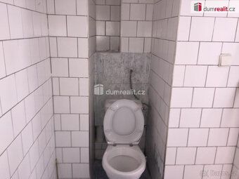 +popl. 2500, Nájemné plus DPH. Služby 2- 2 500,-Kč., pronáje